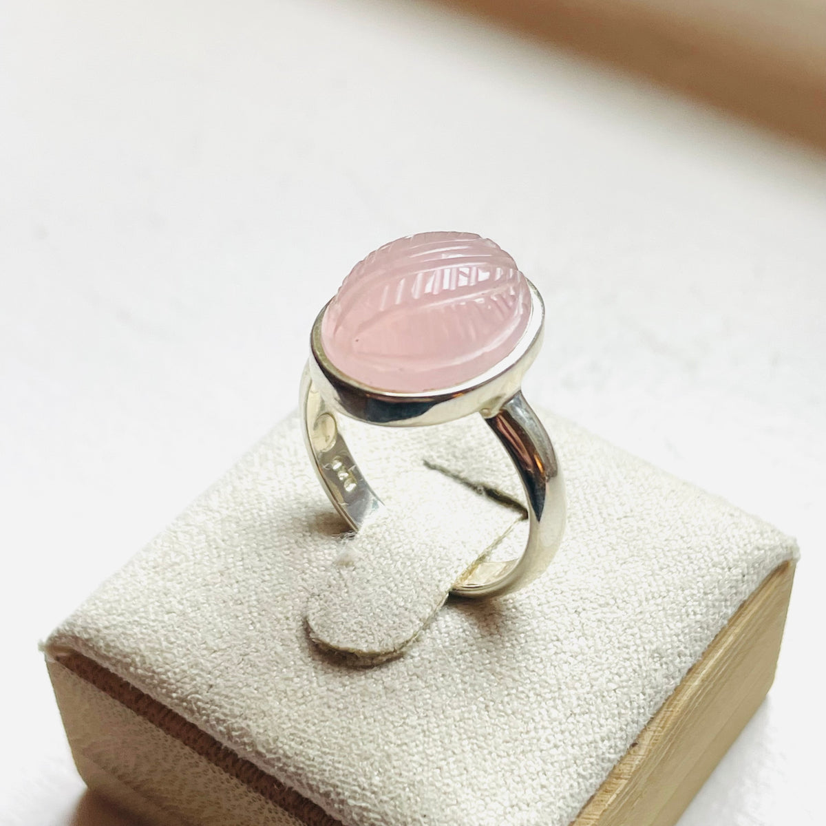 Rose Quartz Embossed Medium Oval Ring - US 7.5