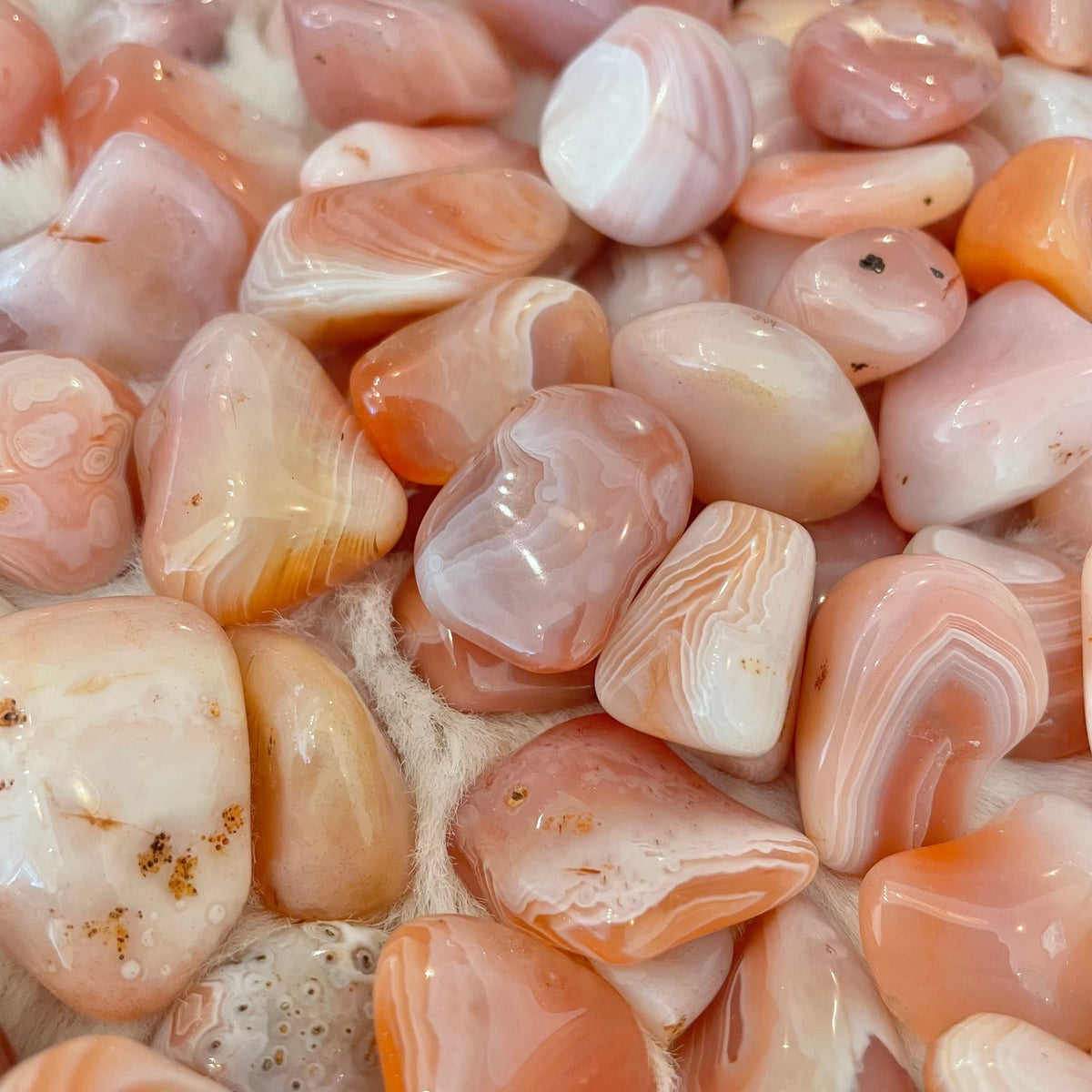 Apricot Agate Tumble